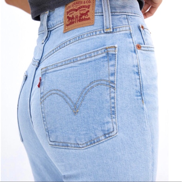 Levi’s Wedgie Skinny- NEW with tags. - Picture 2 of 9